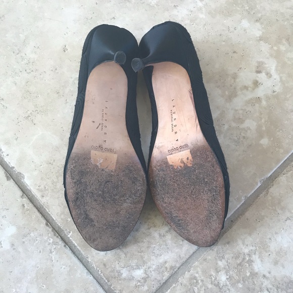 Laundry by Shelli Sagal black satin peeptoe heels - Picture 7 of 8